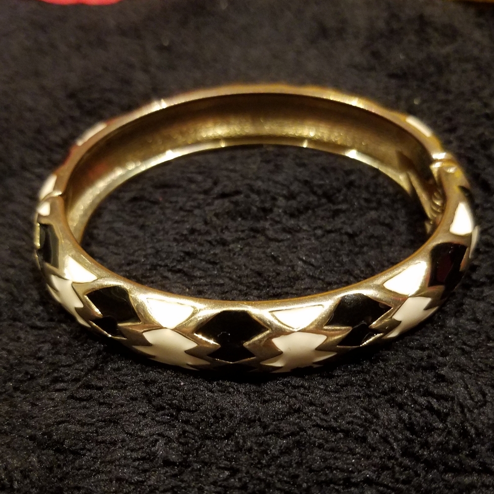 Bangle bracelet accessories